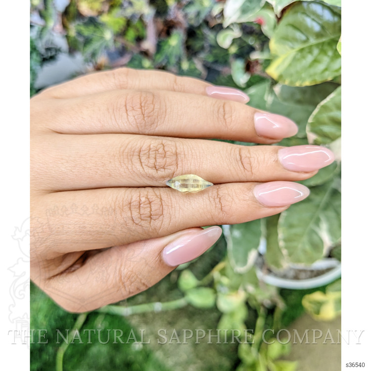 3.94 Ct. Yellow Rough Sapphire Crystal from Ceylon (Sri Lanka)