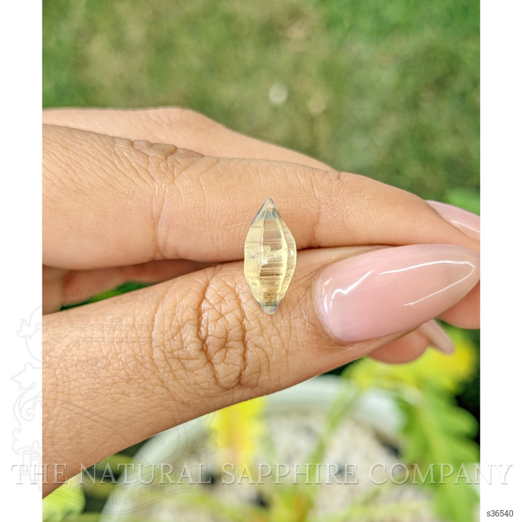 3.94 Ct. Yellow Rough Sapphire Crystal from Ceylon (Sri Lanka)