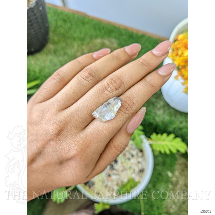 17.44 Ct. Blue Rough Sapphire Crystal from Ceylon (Sri Lanka)