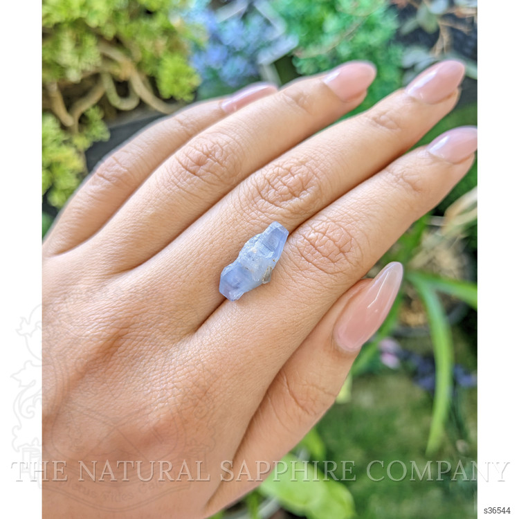 8.56 Ct. Blue Rough Sapphire Crystal from Ceylon (Sri Lanka)