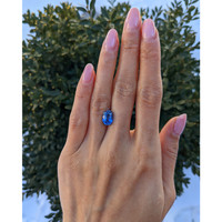 3.53 Ct. Blue Sapphire from Ceylon (Sri Lanka) Life Style