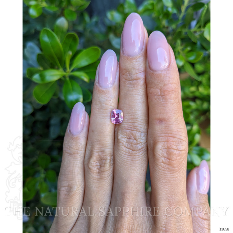 1.29 Ct. Pink Sapphire from Ceylon (Sri Lanka)