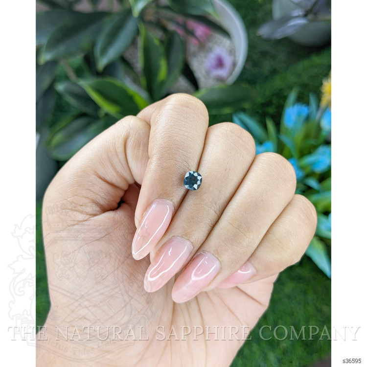 1.01 Ct. Greenish Blue Sapphire from Africa