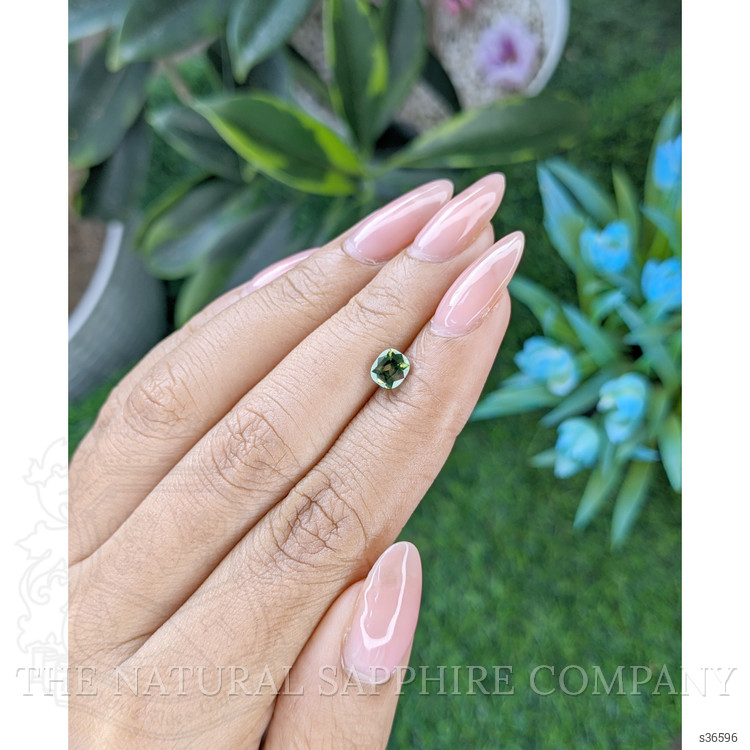 1.01 Ct. Yellowish Green Sapphire from Africa