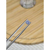 0.40 Ct. Blue Sapphire from Ceylon (Sri Lanka) Life Style