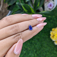 1.04 Ct. Blue Sapphire from Ceylon (Sri Lanka) Life Style