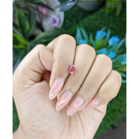 1.01 Ct. Padparadscha Sapphire from Tanzania Life Style