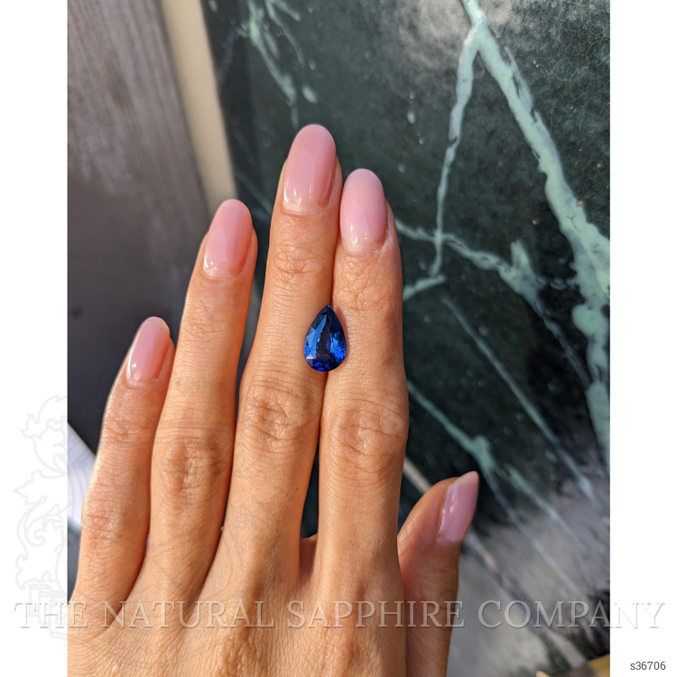 4.98 Ct. Blue Sapphire from Ceylon (Sri Lanka)