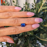 2.50 Ct. Blue Sapphire from Ceylon (Sri Lanka) Life Style