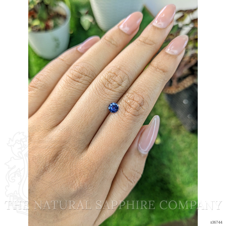 0.40 Ct. Blue Sapphire from Ceylon (Sri Lanka)