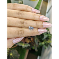 1.96 Ct. Bi Color Sapphire from Ceylon (Sri Lanka) Life Style
