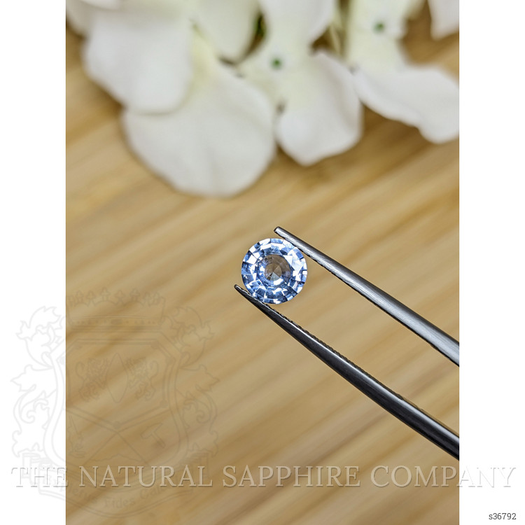 1.01 Ct. Blue Sapphire from Ceylon (Sri Lanka)