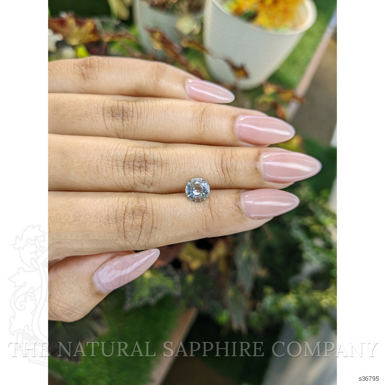 1.43 Ct. Bi Color Sapphire from Ceylon (Sri Lanka)