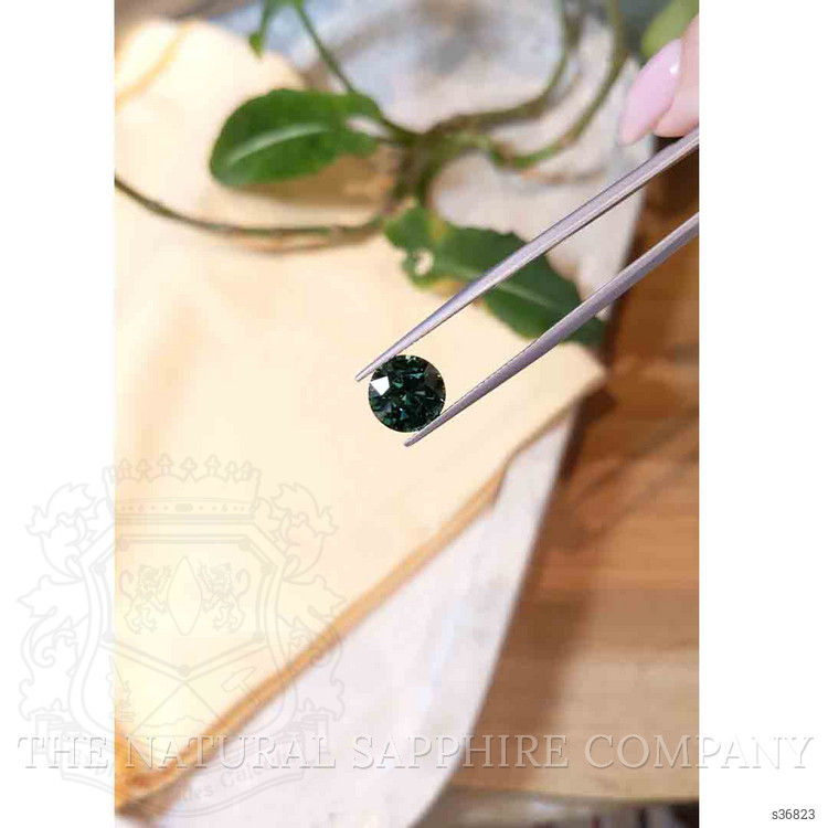 4.01 Ct. Green Sapphire from Ceylon (Sri Lanka)