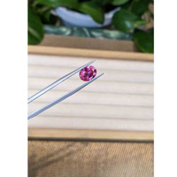 3.01 Ct. Pink Sapphire from Ceylon (Sri Lanka) Life Style