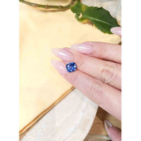 2.81 Ct. Blue Sapphire from Ceylon (Sri Lanka) Life Style