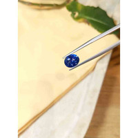3.05 Ct. Blue Sapphire from Ceylon (Sri Lanka) Life Style
