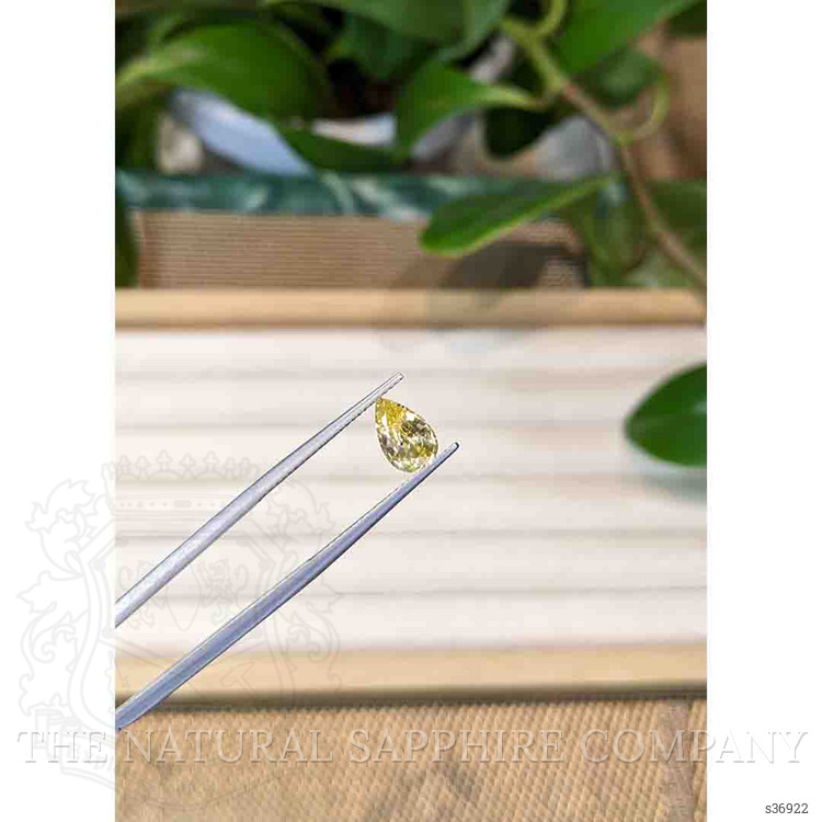 1.02 Ct. Yellow Sapphire from Ceylon (Sri Lanka)