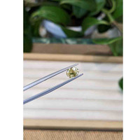 1.09 Ct. Yellow Sapphire from Ceylon (Sri Lanka) Life Style