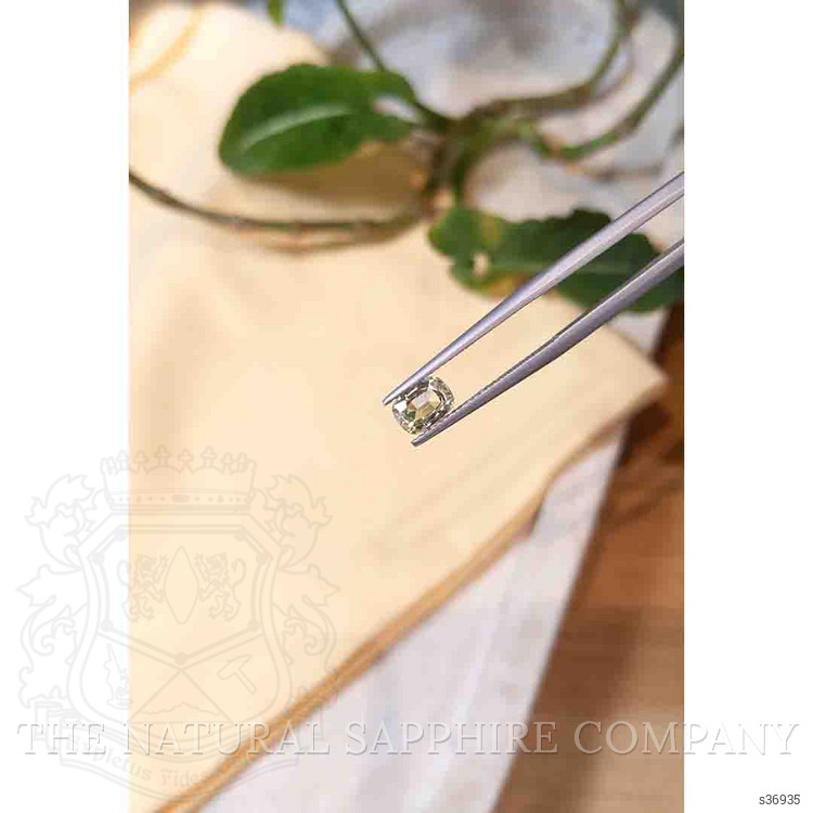 1.23 Ct. Yellow Sapphire from Ceylon (Sri Lanka)