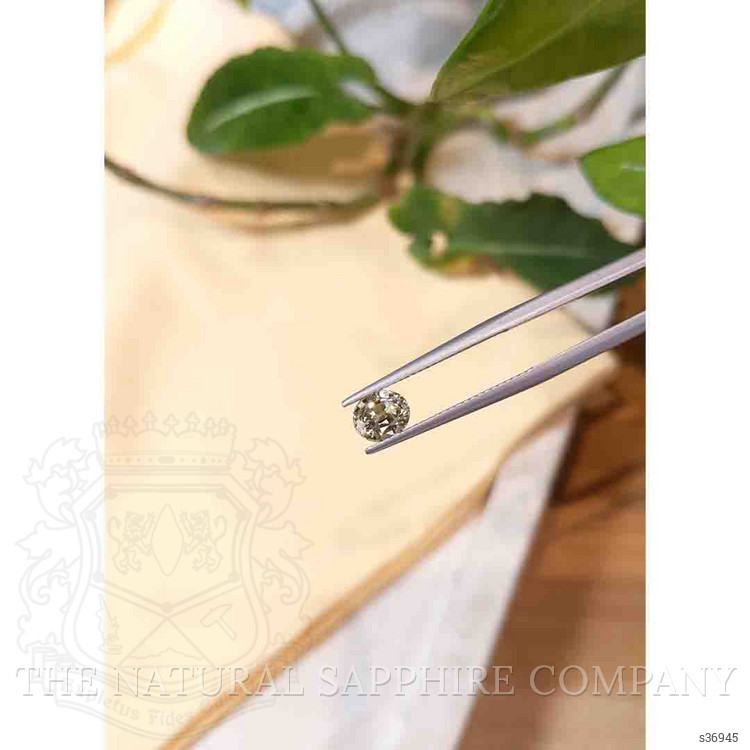 1.26 Ct. Yellow Sapphire from Ceylon (Sri Lanka)