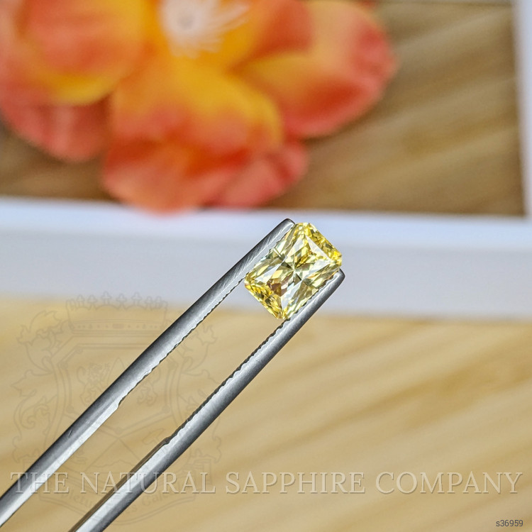 1.23 Ct. Yellow Sapphire from Ceylon (Sri Lanka)