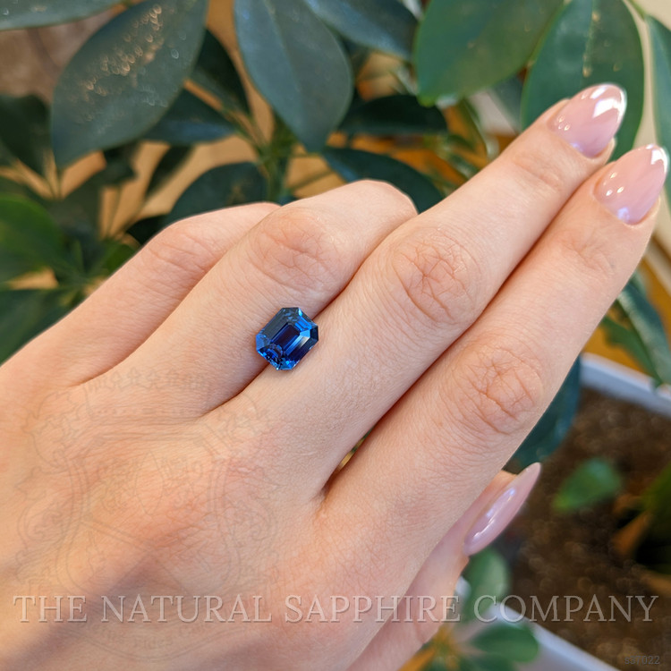 3.04 Ct. Blue Sapphire from Ceylon (Sri Lanka)