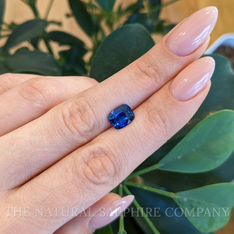 3.14 Ct. Blue Sapphire from Ceylon (Sri Lanka)