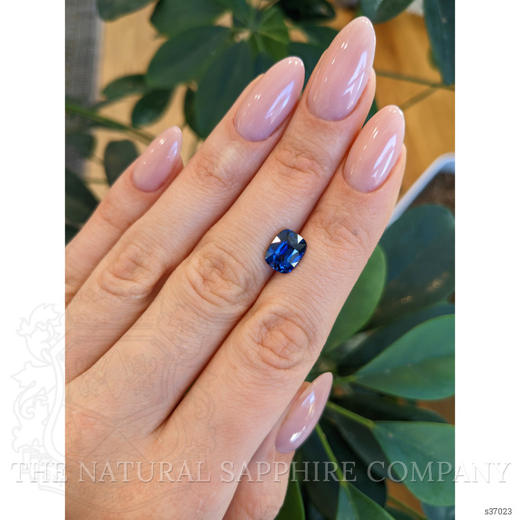 3.14 Ct. Blue Sapphire from Ceylon (Sri Lanka)