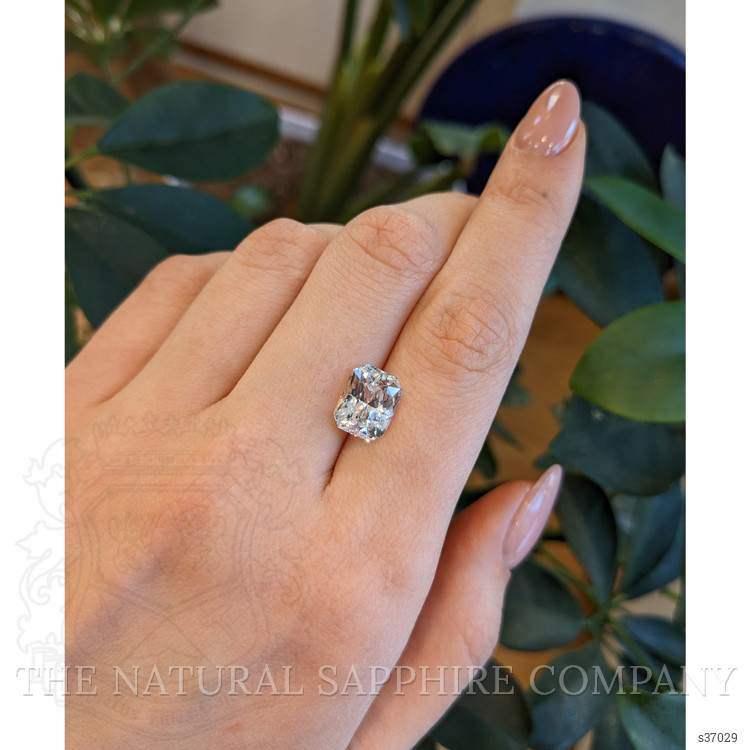 6.55 Ct. White Sapphire from Ceylon (Sri Lanka)