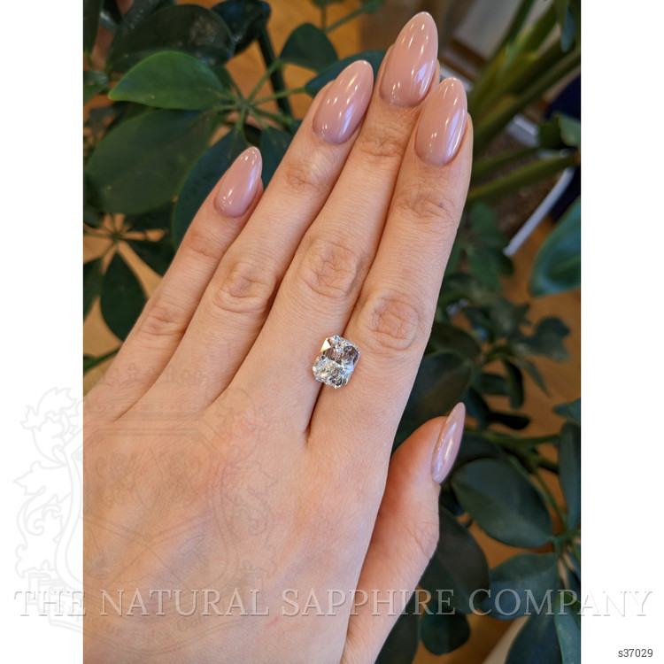 6.55 Ct. White Sapphire from Ceylon (Sri Lanka)