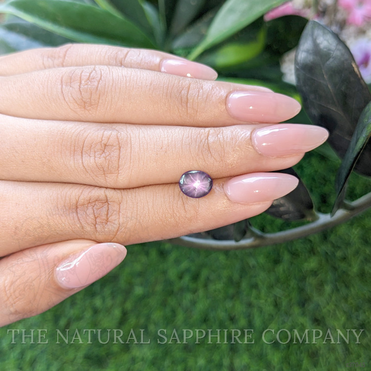 2.41 Ct. Purplish Pink Star Sapphire from Ceylon (Sri Lanka)