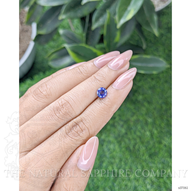 1.02 Ct. Purplish Blue Sapphire from Africa