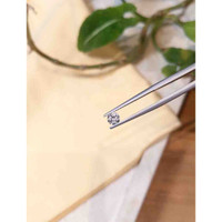 0.42 Ct. White Sapphire from Montana Life Style