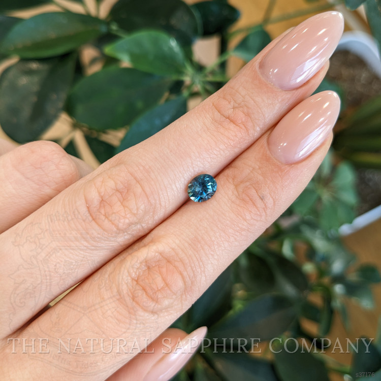1.18 Ct. Bluish Green Sapphire from Montana