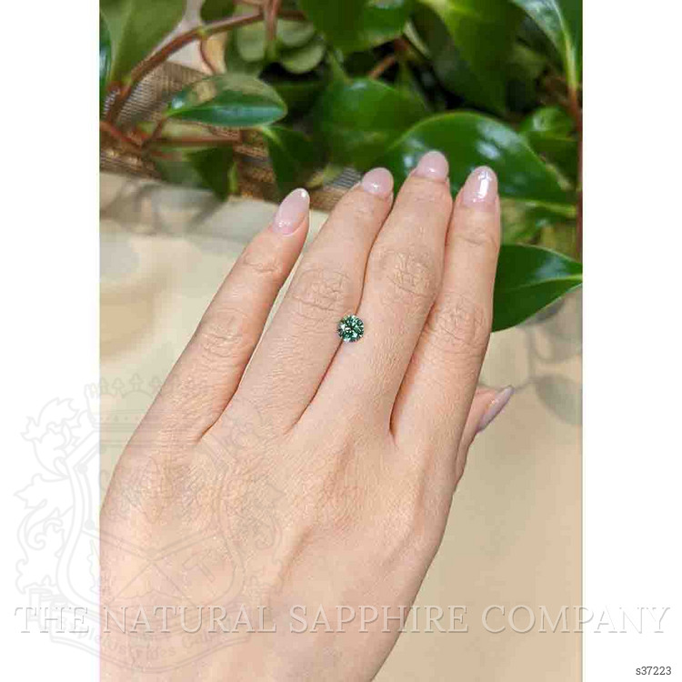 0.89 Ct. Yellowish Green Sapphire from Montana