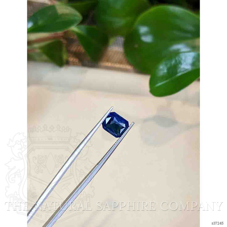 3.05 Ct. Blue Sapphire from Ceylon (Sri Lanka)