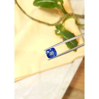 4.23 Ct. Blue Sapphire from Ceylon (Sri Lanka) Life Style