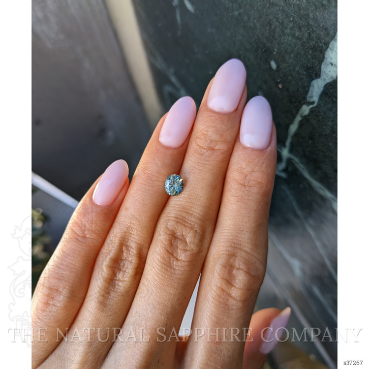 1.02 Ct. Bluish Green Sapphire from Montana