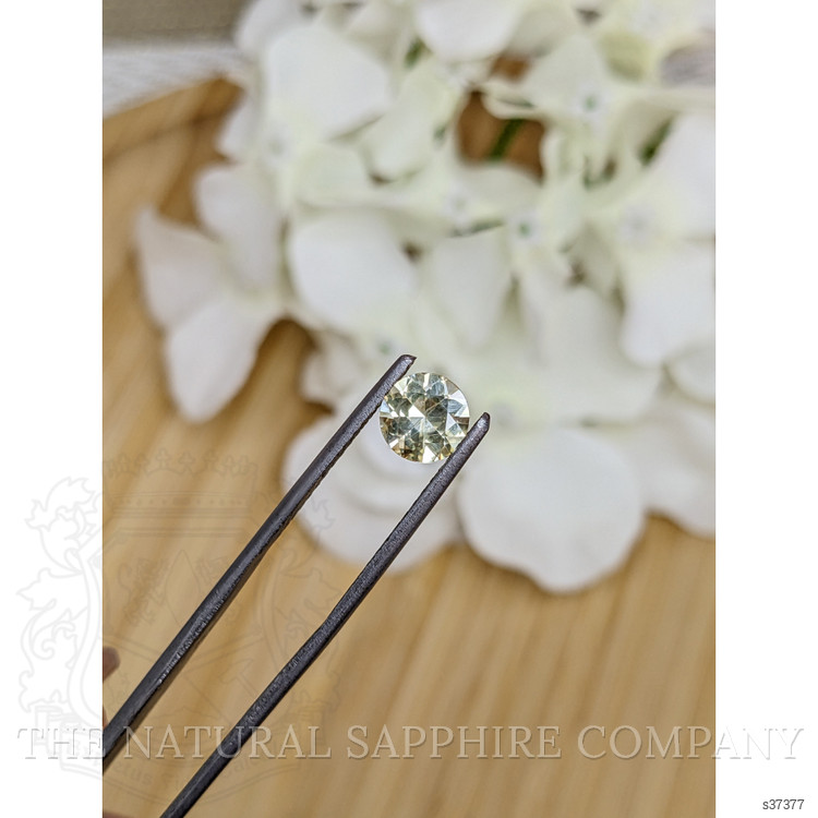 1.29 Ct. Yellow Sapphire from Ceylon (Sri Lanka)
