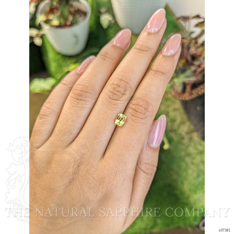 1.07 Ct. Yellow Sapphire from Ceylon (Sri Lanka)