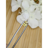 1.07 Ct. Yellow Sapphire from Ceylon (Sri Lanka) Life Style