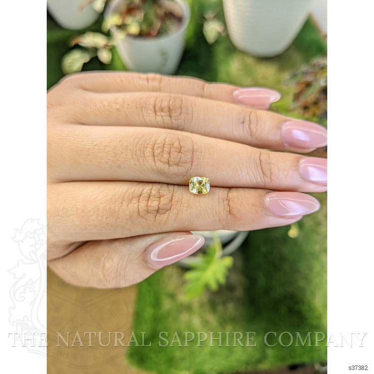 0.98 Ct. Yellow Sapphire from Ceylon (Sri Lanka)