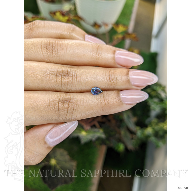 0.61 Ct. Bi Color Sapphire from Ceylon (Sri Lanka)