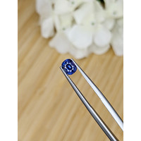 1.04 Ct. Purplish Blue Sapphire from Ceylon (Sri Lanka) Life Style