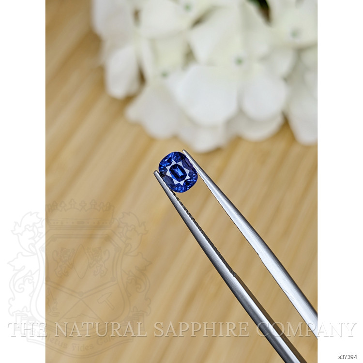 1.04 Ct. Purplish Blue Sapphire from Ceylon (Sri Lanka)