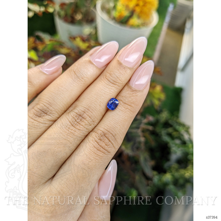 1.04 Ct. Purplish Blue Sapphire from Ceylon (Sri Lanka)