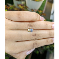 1.18 Ct. Bi Color Sapphire from Ceylon (Sri Lanka) Life Style
