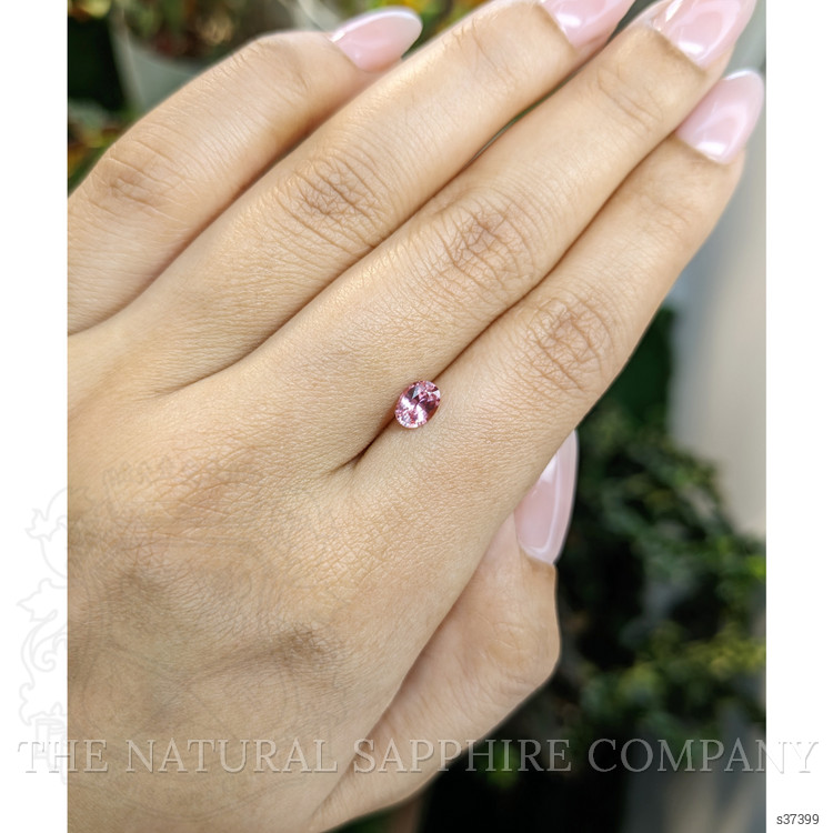 0.55 Ct. Padparadscha Sapphire from Ceylon (Sri Lanka)