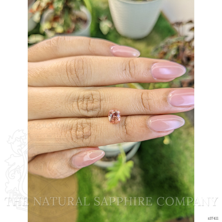 1.53 Ct. Padparadscha Sapphire from Ceylon (Sri Lanka)